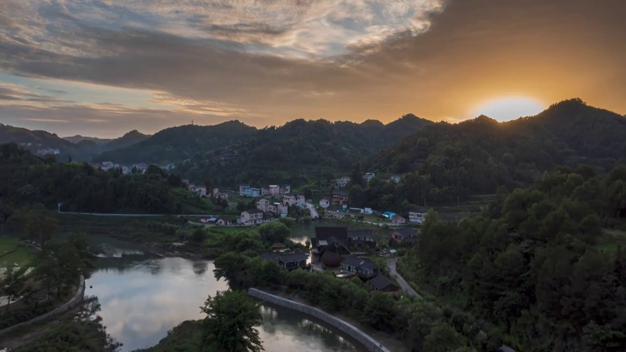 荔波的乡村最美民宿，渔隐寨票视频素材