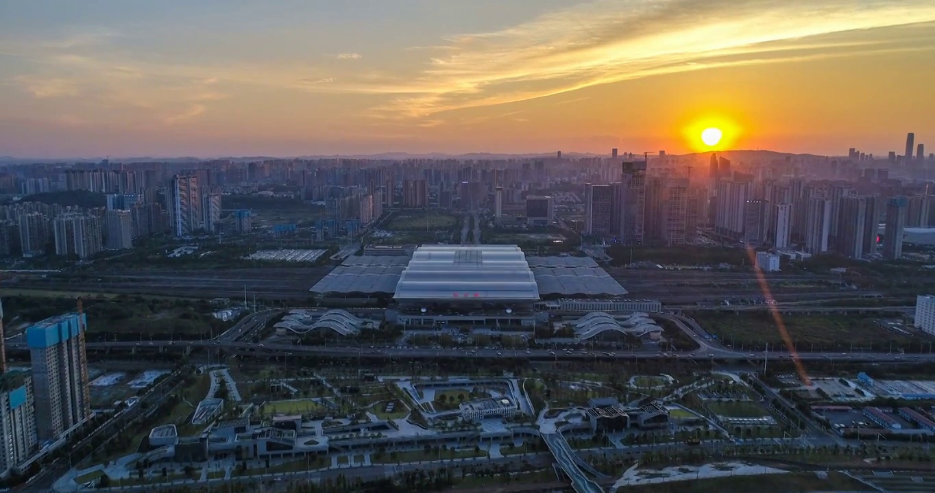 湖南省长沙市高铁南站夕阳航拍视频素材