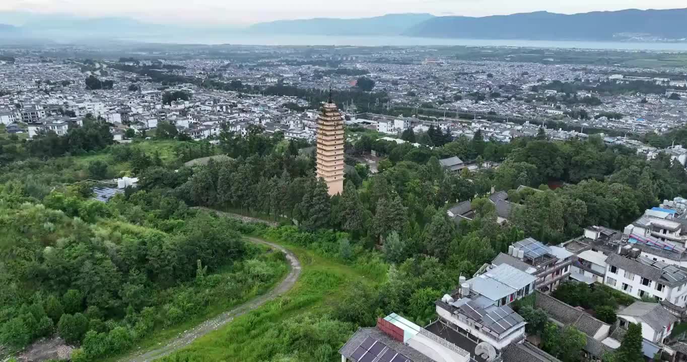 云南大理弘圣塔航拍视频素材