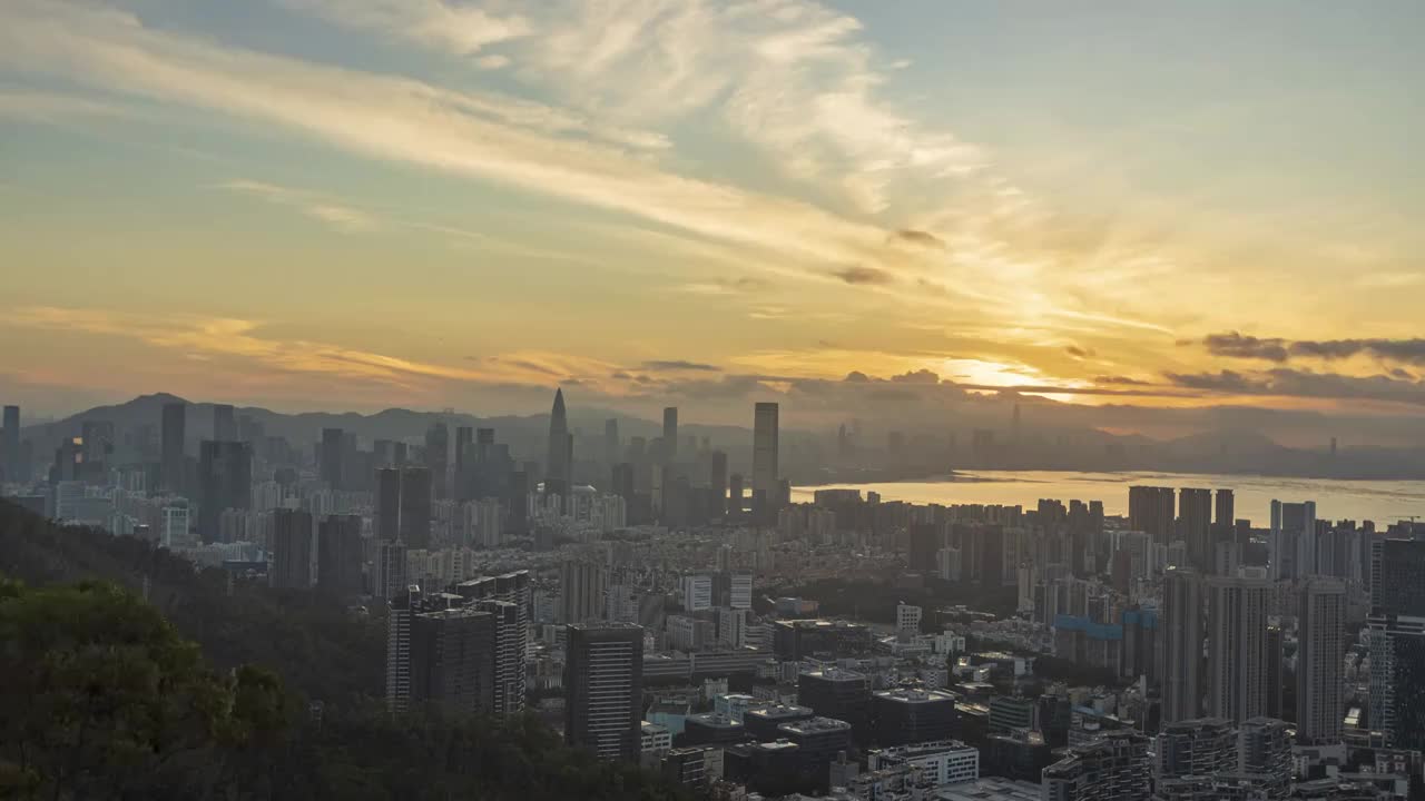 晚霞下的深圳湾建筑群视频素材