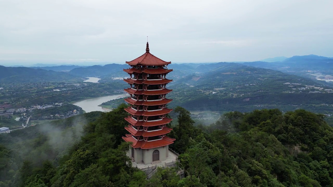 航拍重庆北碚缙云山国家级森林保护区观景塔视频素材