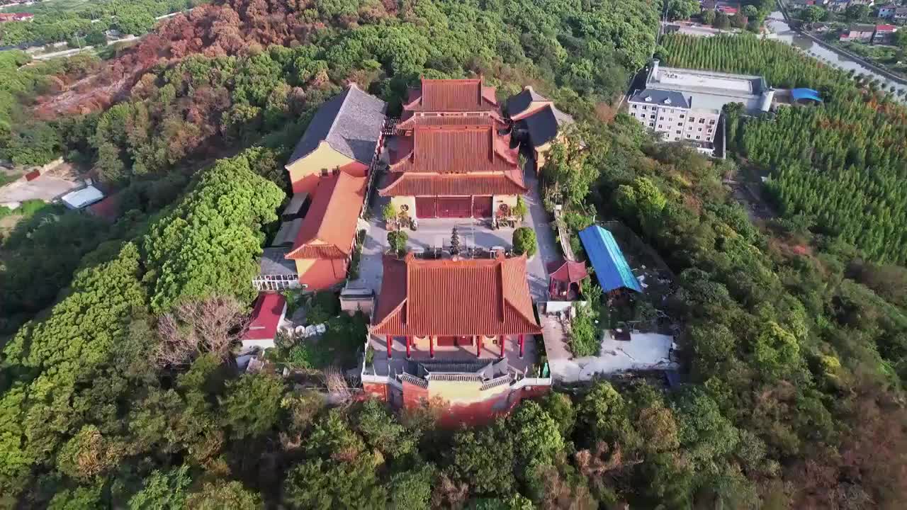 航拍上海小昆山九峰寺建筑风光视频素材