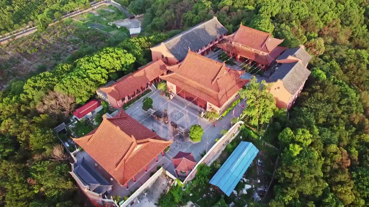 航拍上海小昆山九峰寺建筑风光视频素材