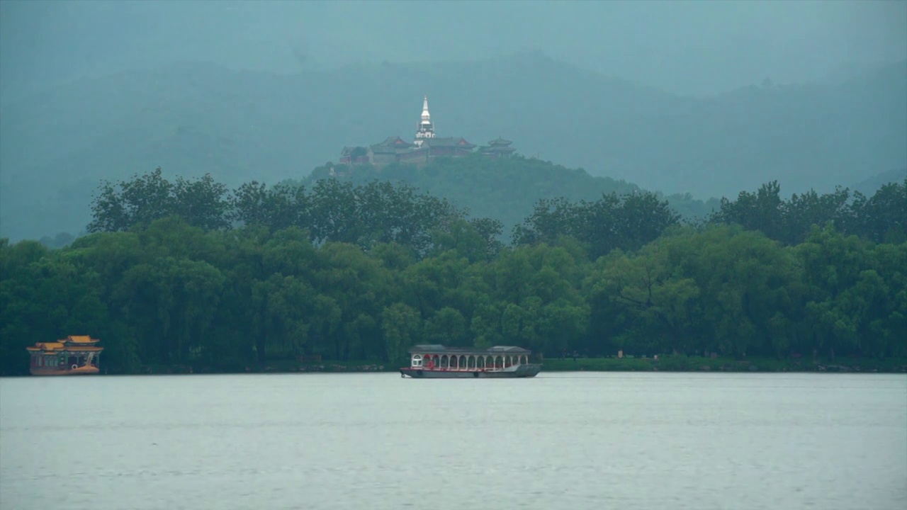 夏天北京颐和园云雾霞光视频素材