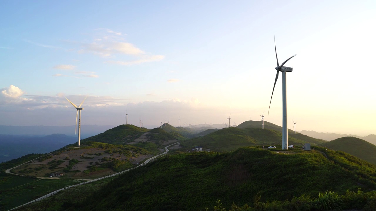 湖北利川齐岳山风力发电场视频素材