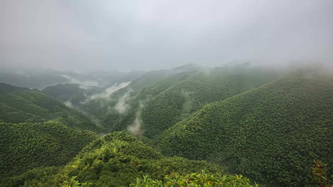 云雾缭绕的宁波四明山视频素材