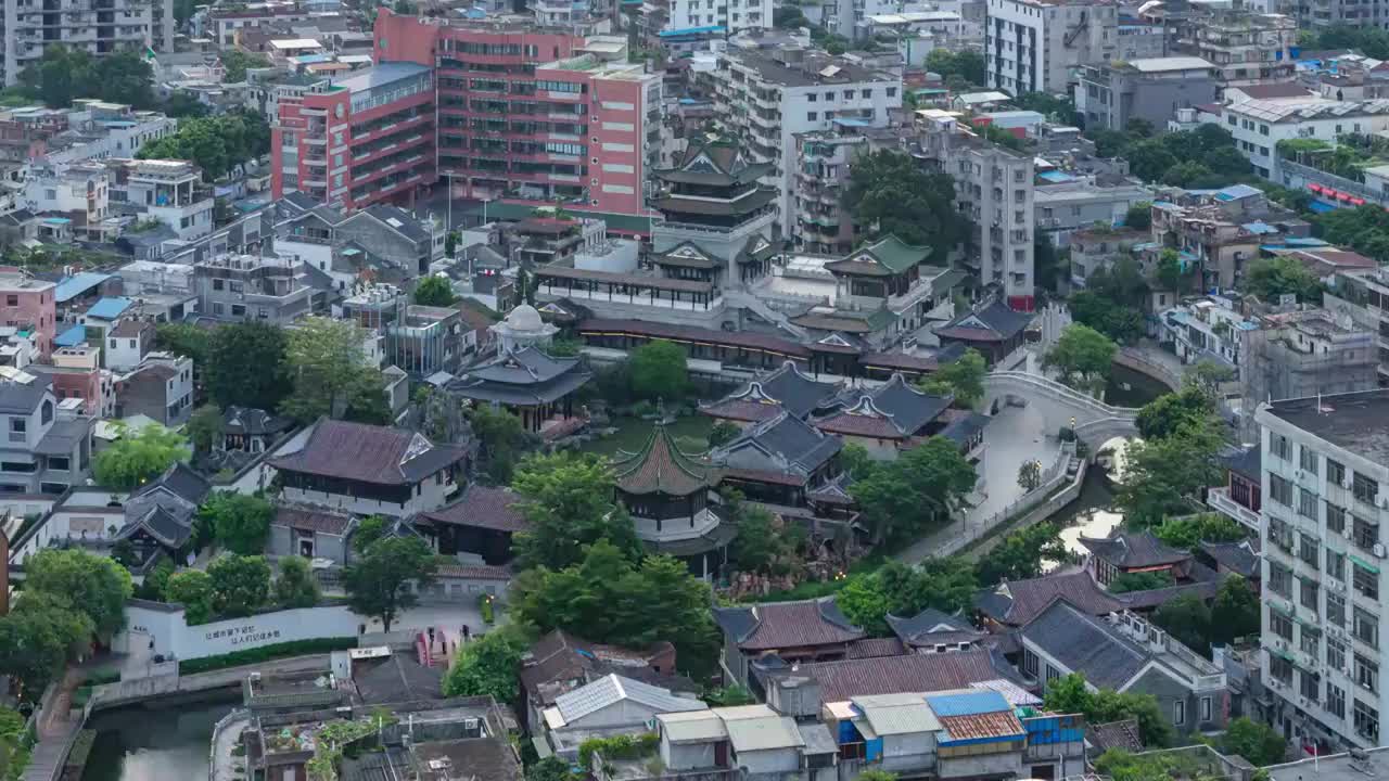 广州粤剧艺术博物馆和永庆坊旅游区日转夜延时摄影视频素材