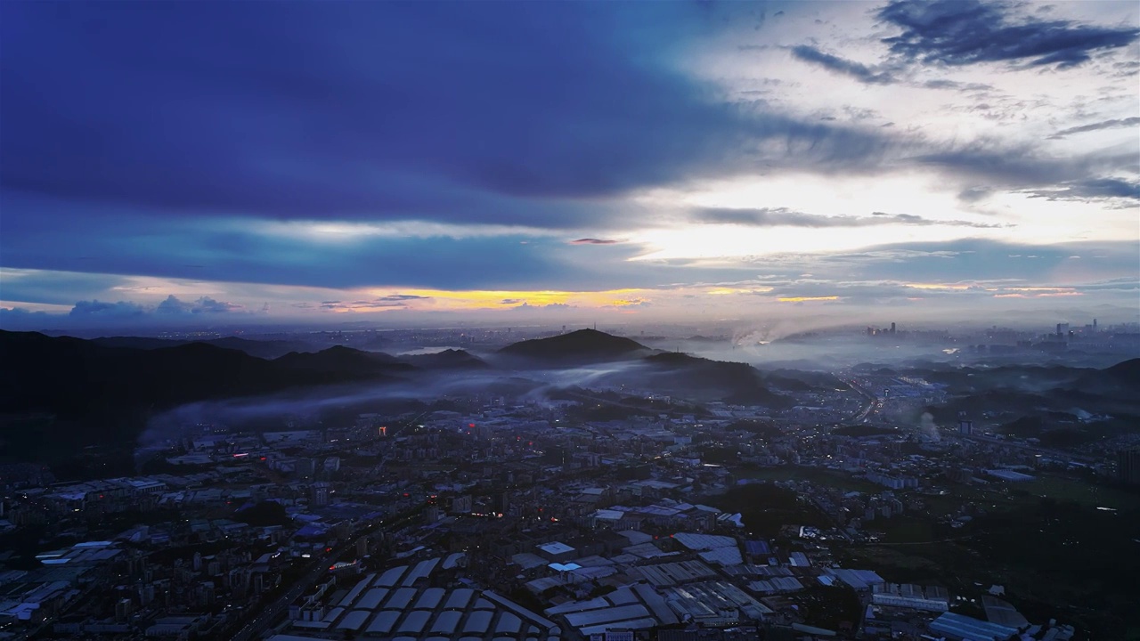 广东东莞大岭山黄昏日落云海平流雾视频素材