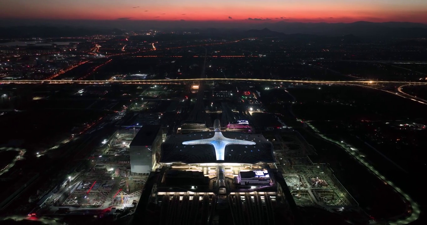 航拍杭州西站和未来科技城夜景风光视频素材