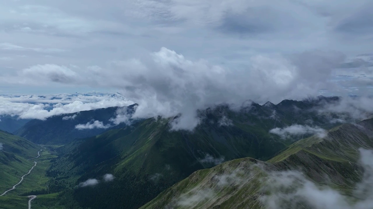 四川阿坝雅克夏雪山云海风光视频素材