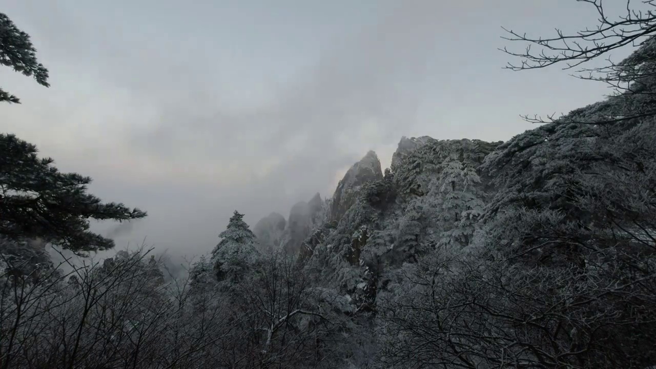 黄山云海雪景延时摄影视频素材