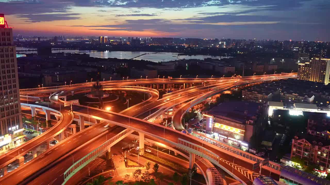 航拍城市交通夜景道路车流视频素材