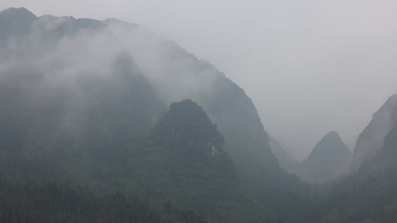 贵州黔西南万峰林水墨风视频素材