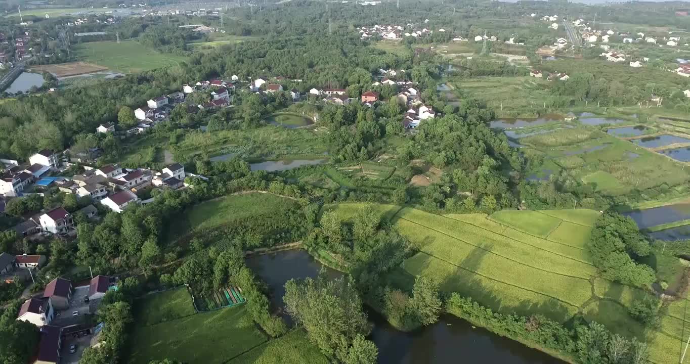 航拍乡村田园秋色视频素材