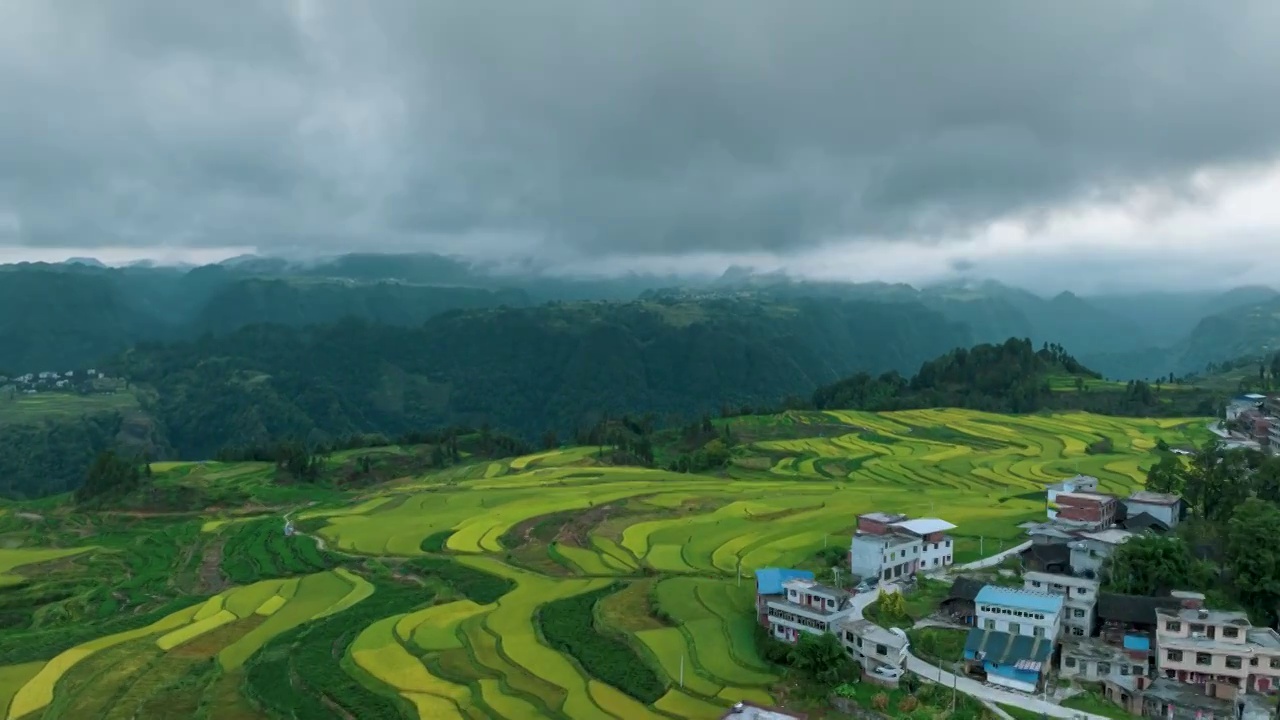 贵州独山县影山镇翁台村的美丽景色视频素材