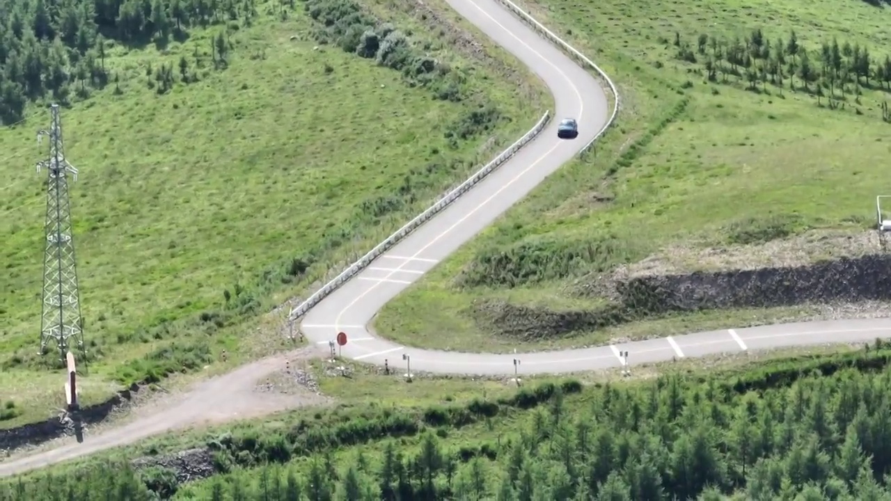 航拍河北张家口沽源县草原天路自然风光公路自驾游视频素材