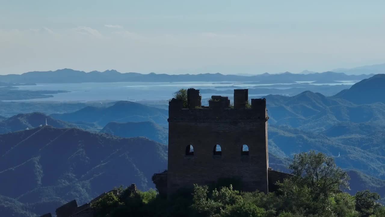 司马台长城夏季建筑特写风光视频素材