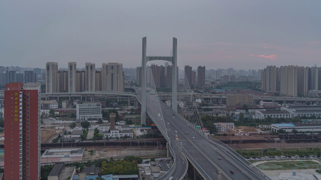 河南郑州农业路大桥日出视频素材