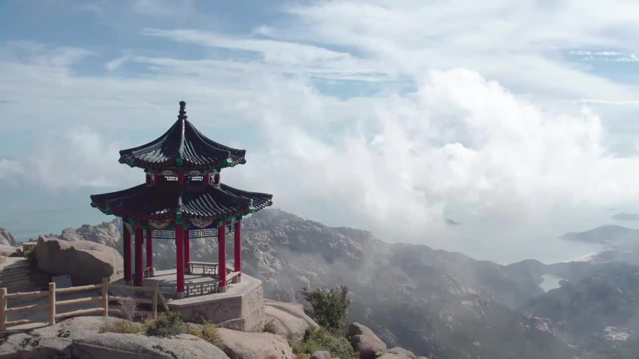 航拍青岛崂山巨峰自然风光视频素材