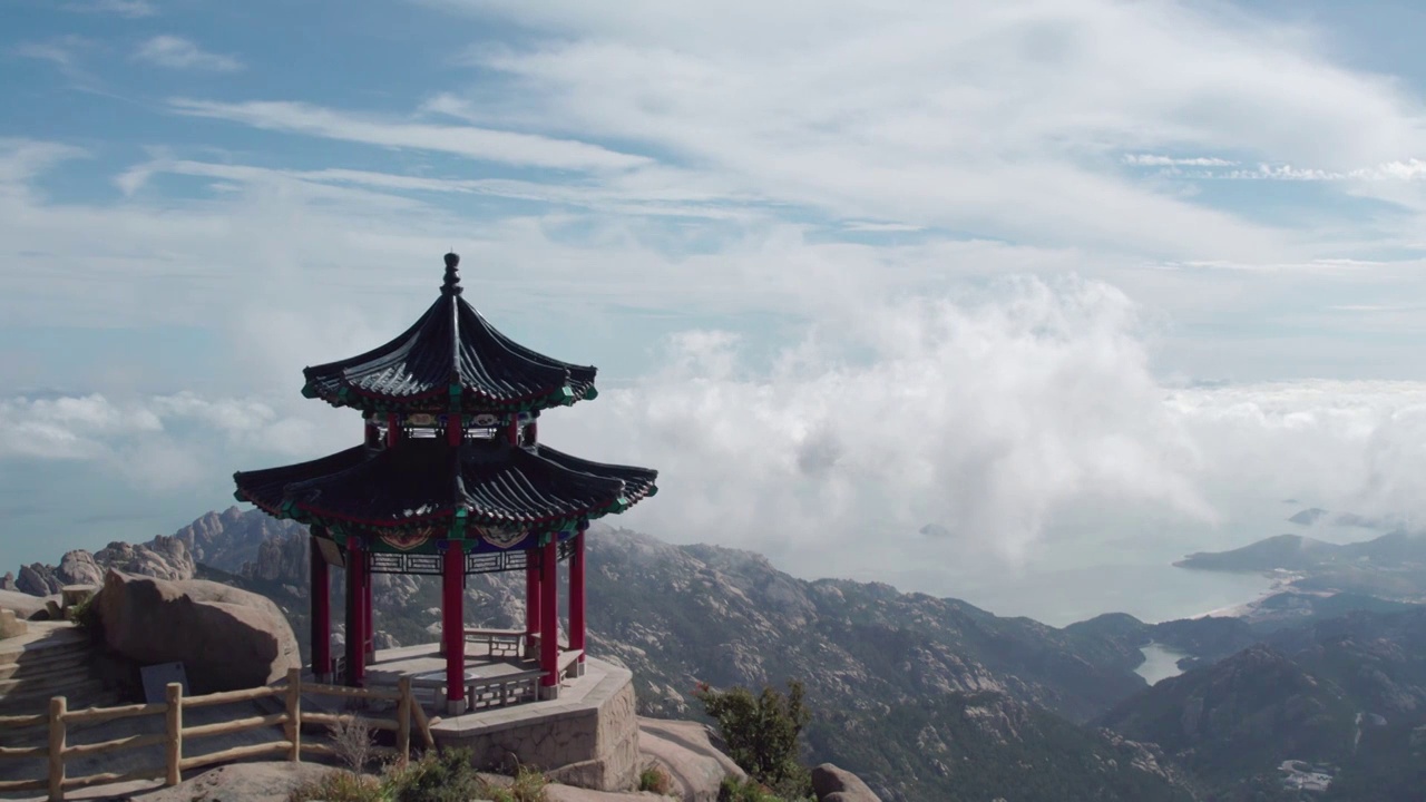 航拍青岛崂山巨峰自然风光视频素材