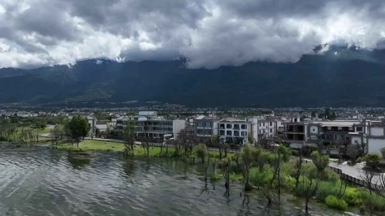 大理苍山洱海乡村田园风光航拍延时视频素材