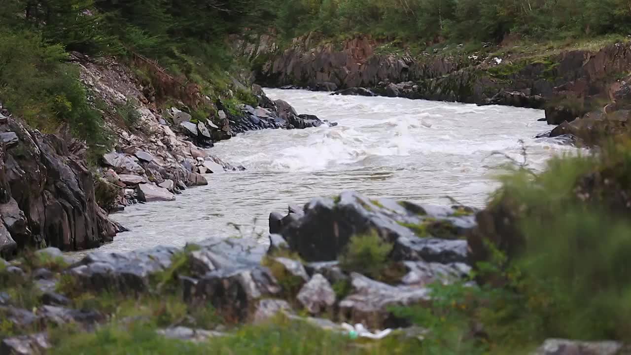 峡谷河流延时森林视频素材