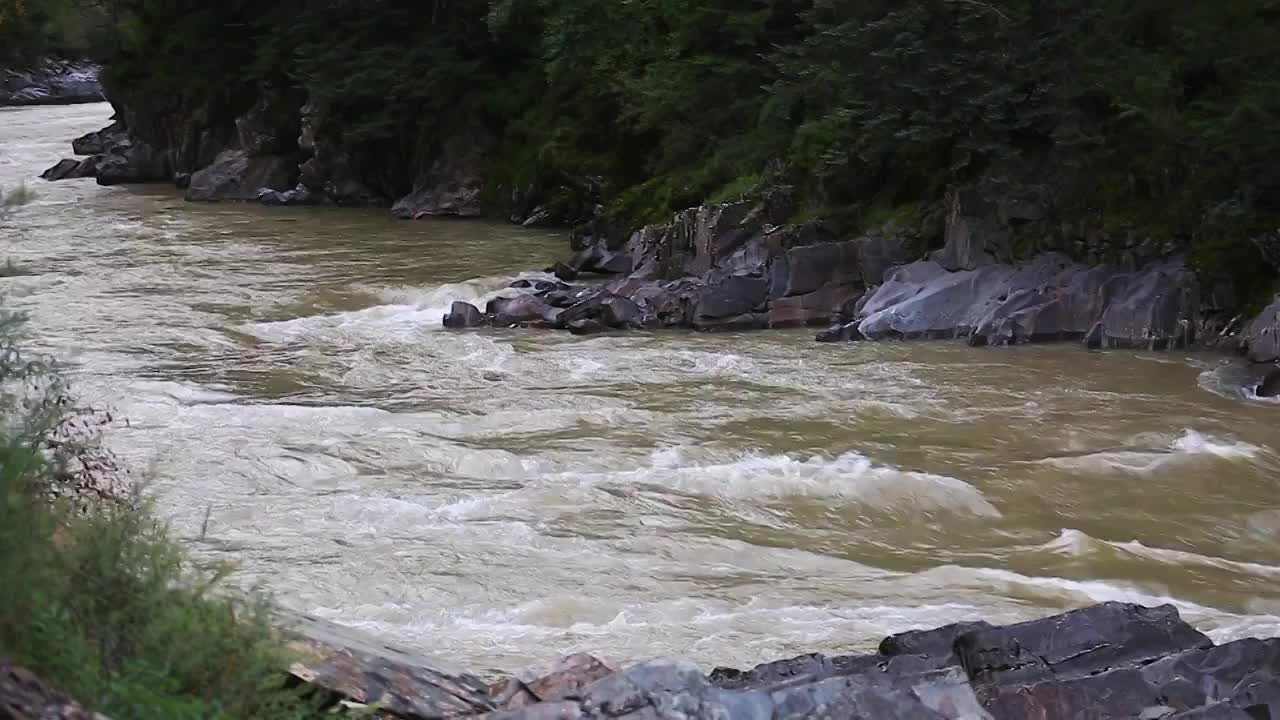 峡谷河流延时森林视频素材