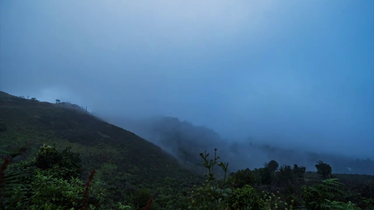 云南玉溪磨豆山8K延时视频素材