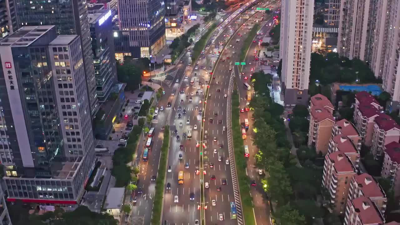 深圳滨河大道夜景车流航拍视频素材