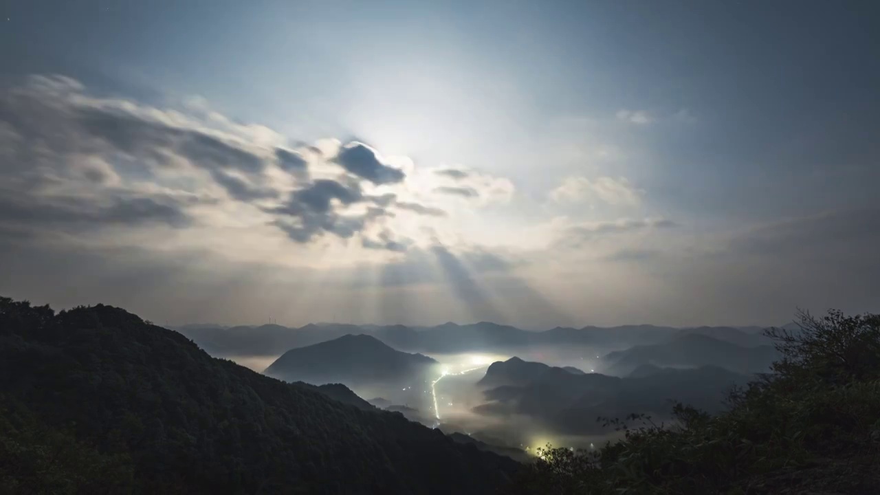 8K30P重庆丰都七跃山乡村月出风光延时视频视频素材