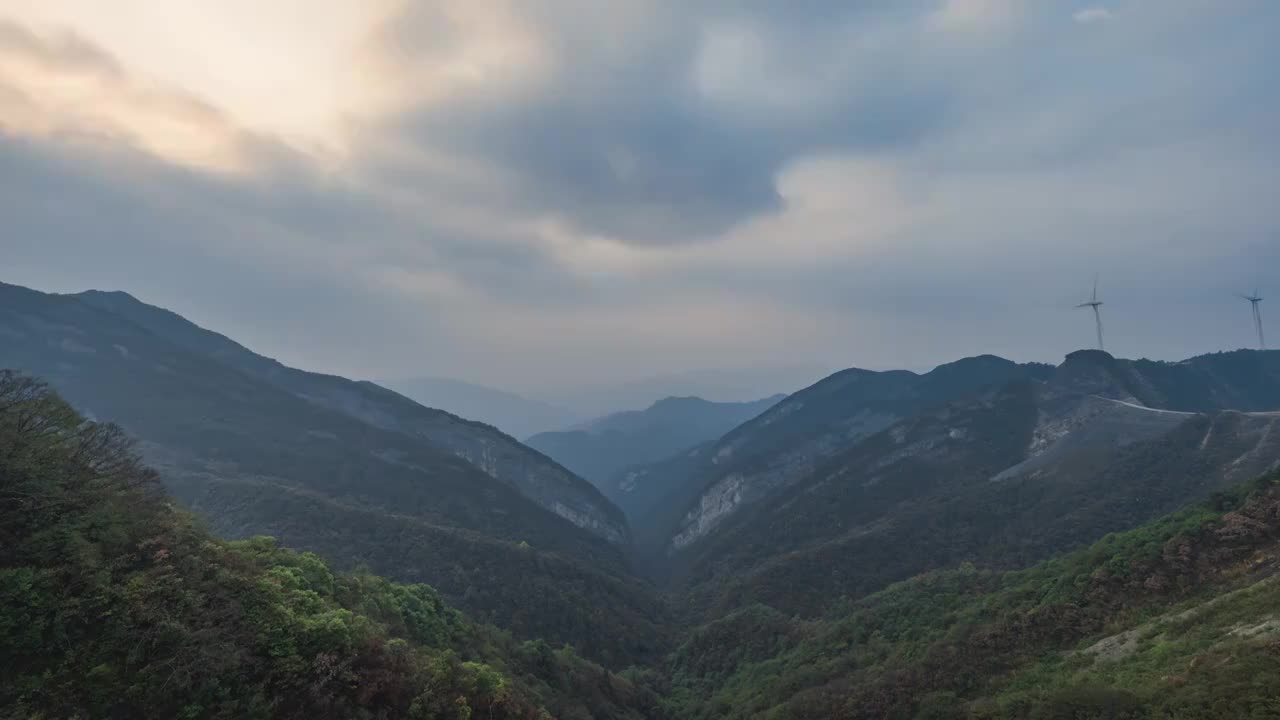 8K60P重庆石柱刀背梁风光延时视频视频素材