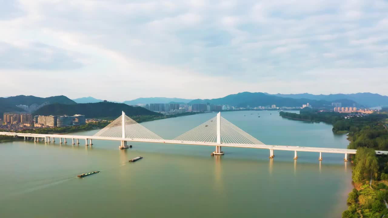 浙江省杭州市富阳区富阳大桥富春江风光视频素材