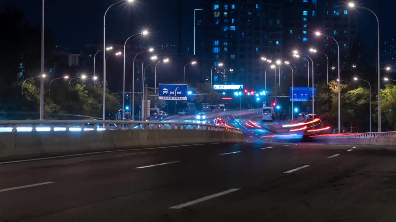 夜晚城市公路车流延时视频素材