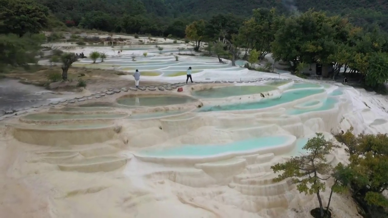 云南香格里拉白水台景区航拍风光视频素材