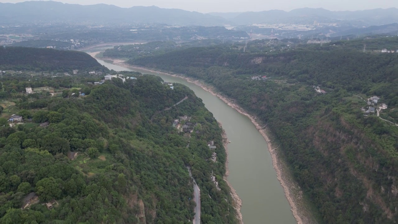 重庆温塘峡景区嘉陵风光航拍视频素材