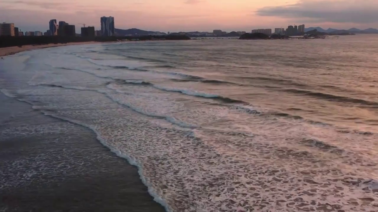 4K30P福建东山岛海岸线海滩沙滩日出航拍风光视频视频素材