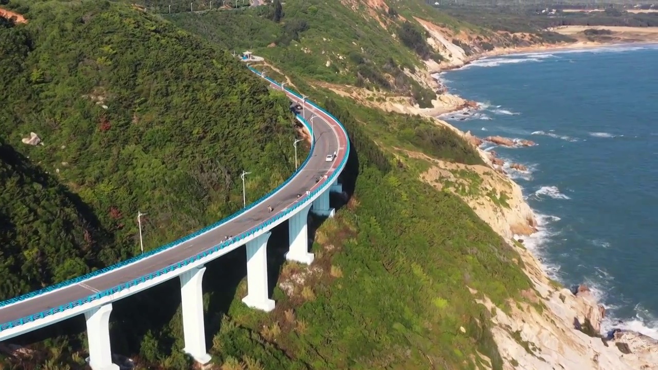 4K30P福建东山岛沿海路海岸线海滩沙滩航拍风光视频视频素材