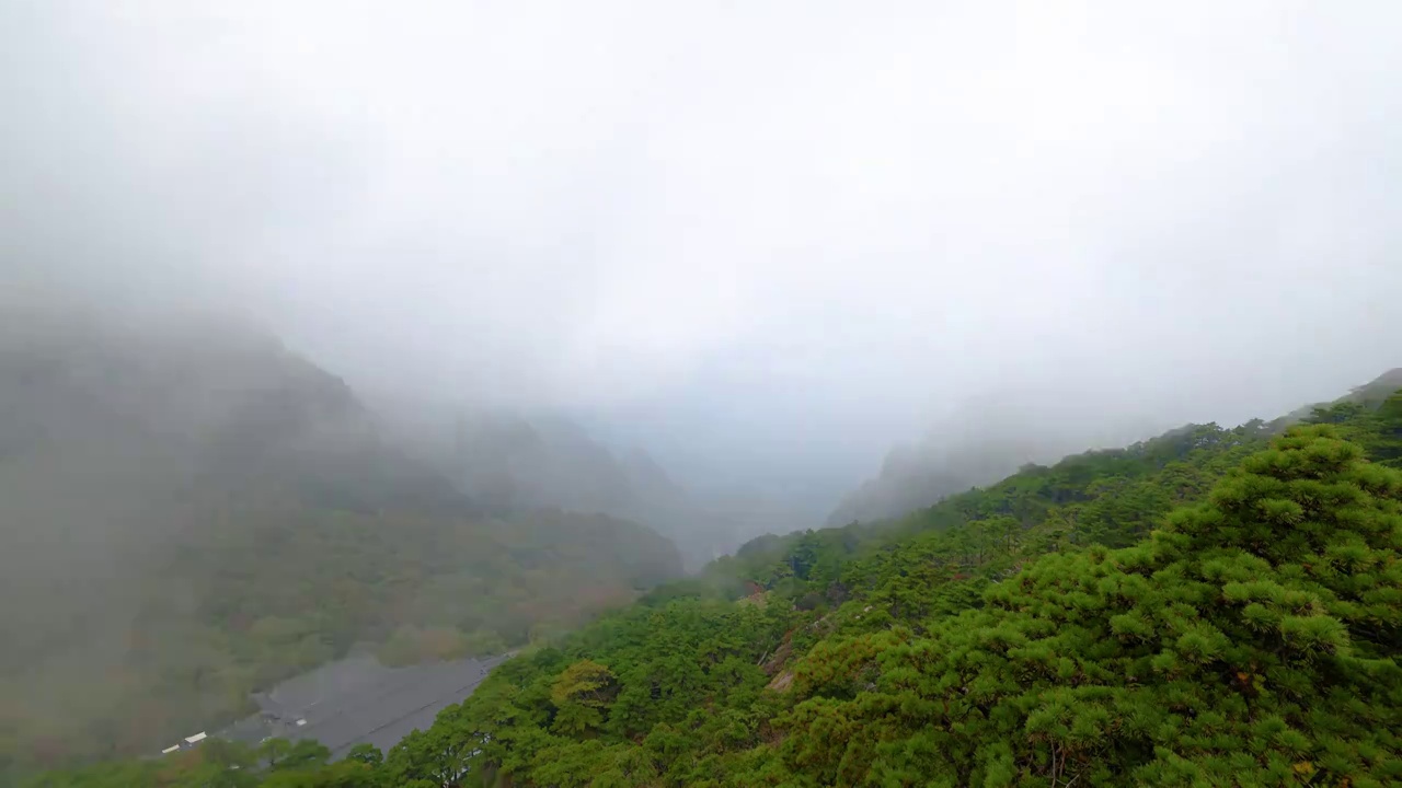 黄山自然风景区雾气延时风光视频素材