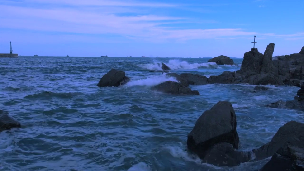 烟台市烟台山公园海岸海景自然风光视频素材