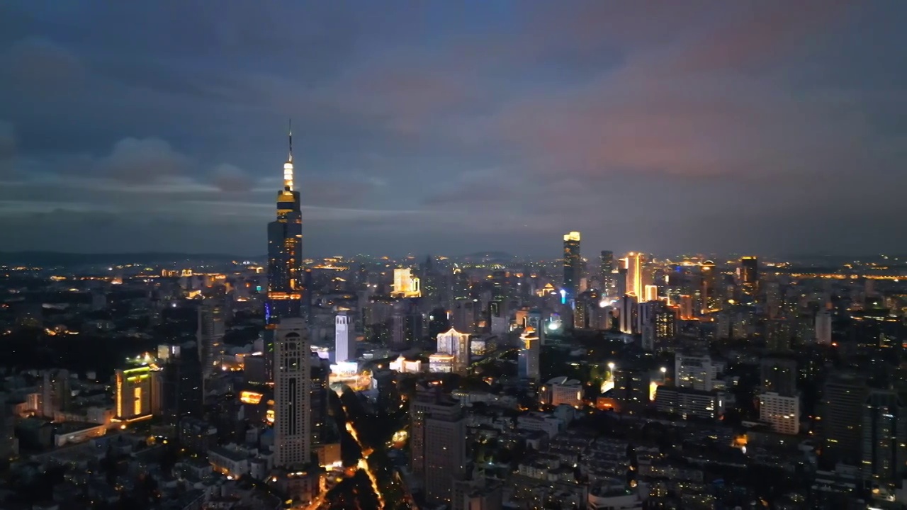 南京市紫峰大厦城市环境夜景航拍视频素材