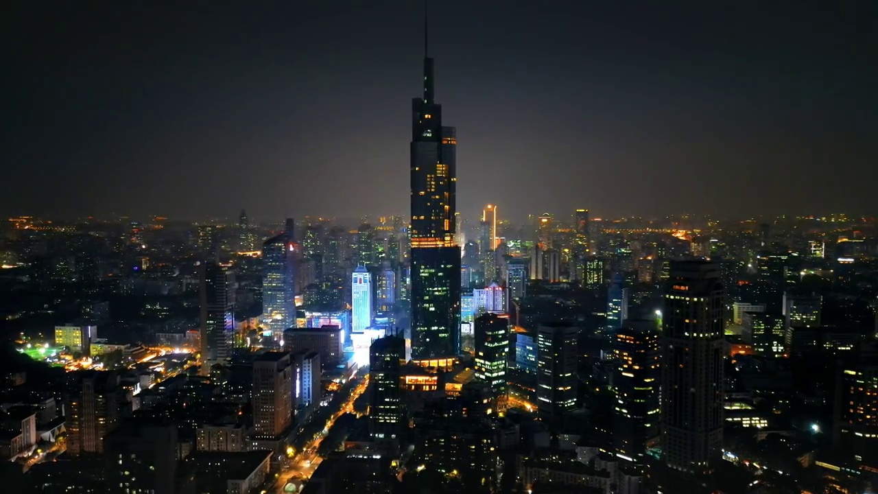 南京市紫峰大厦城市环境夜景航拍视频素材