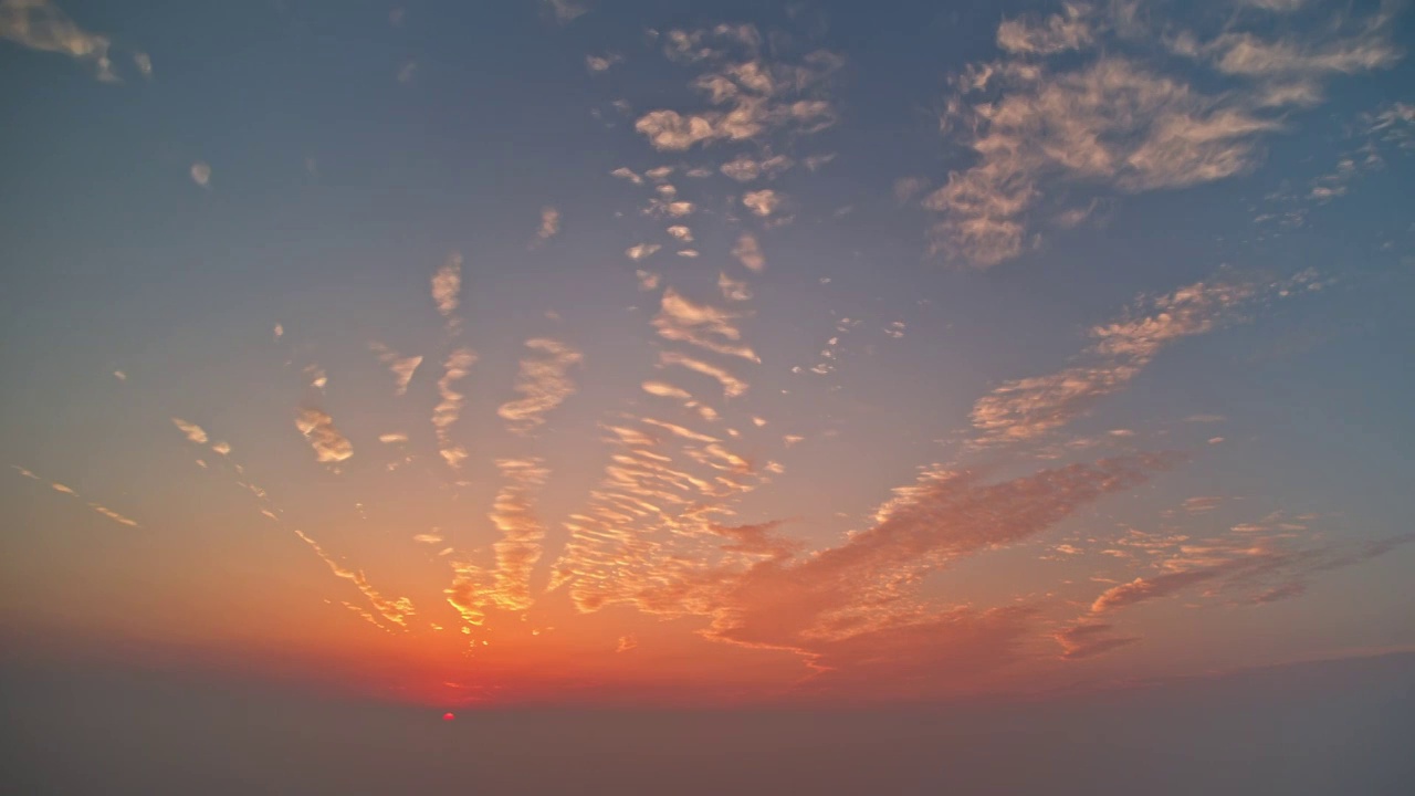 天空朝霞火烧云航拍延时空境视频素材