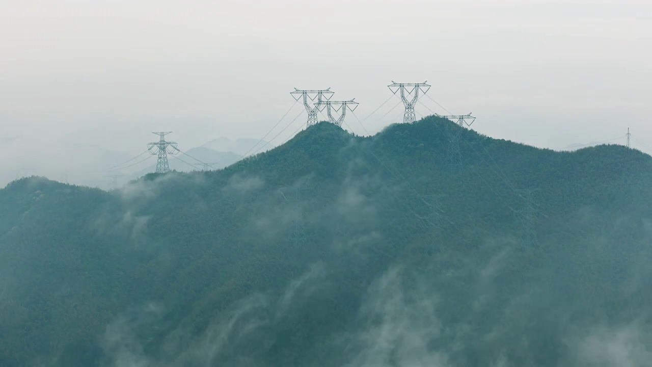 杭州富阳九仰坪山顶电塔云海延时视频素材