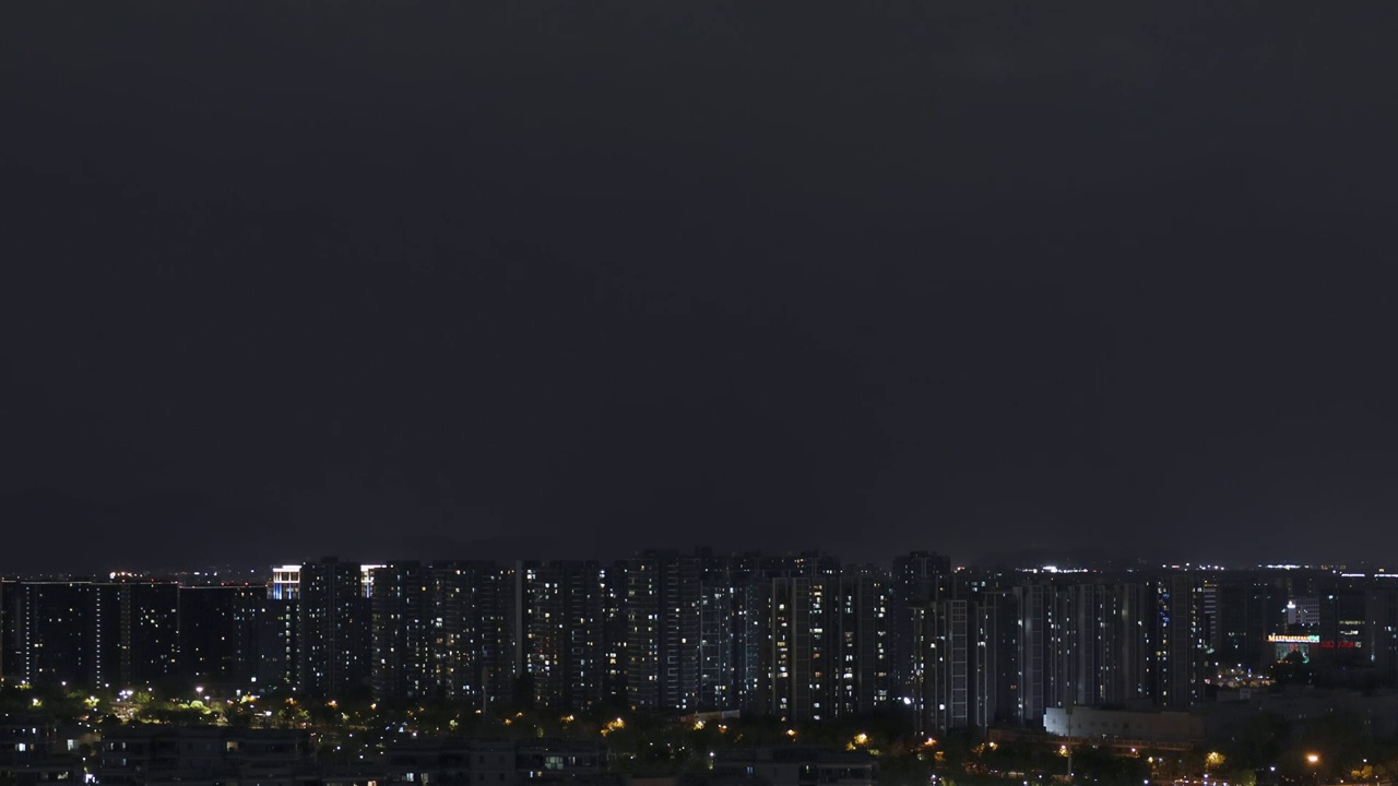 杭州城市夜景闪电视频素材