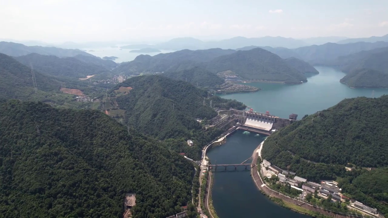 航拍建德新安江电厂千岛湖水库大坝视频素材