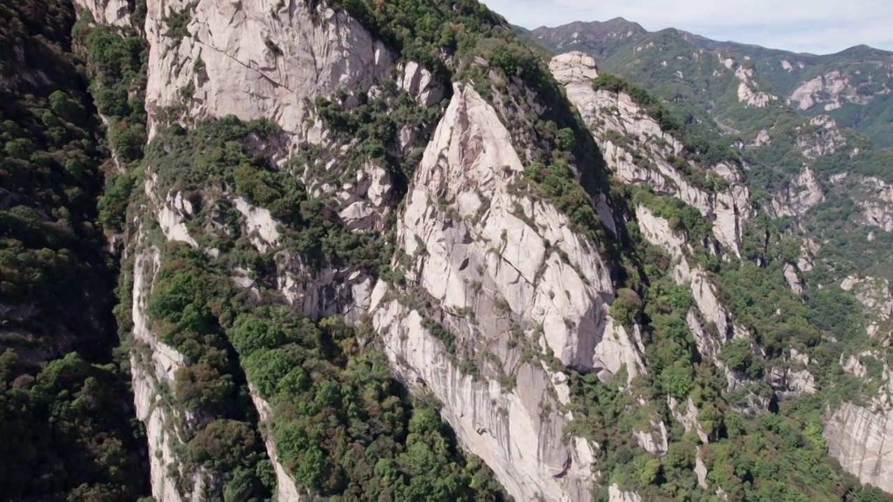 航拍石家庄灵寿县五岳寨视频素材