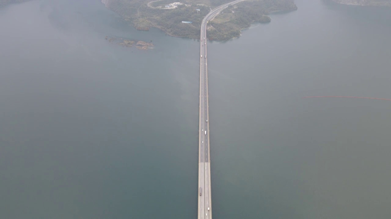 紫坪铺庙子坪大桥都汶高速航拍景观视频素材