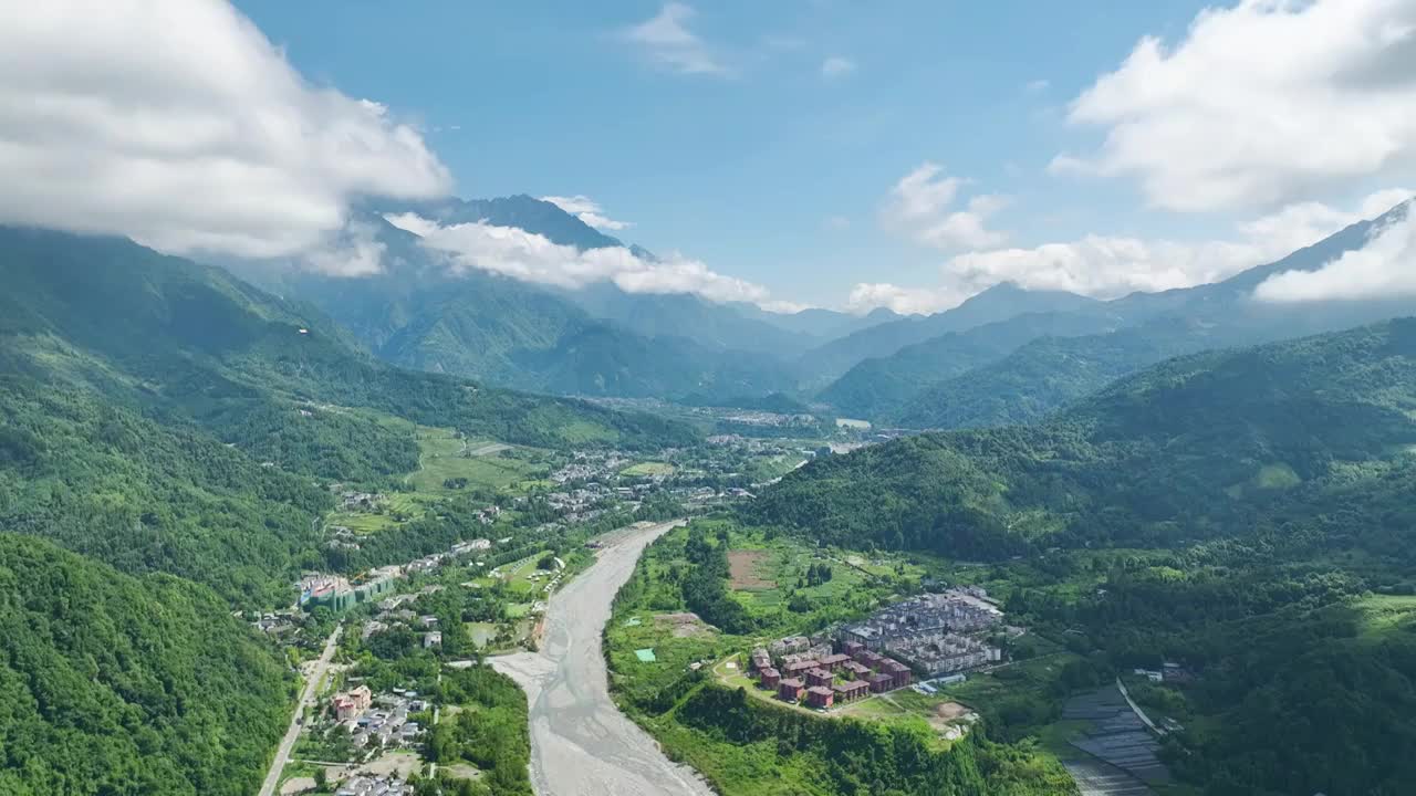 山水云人间天堂视频下载