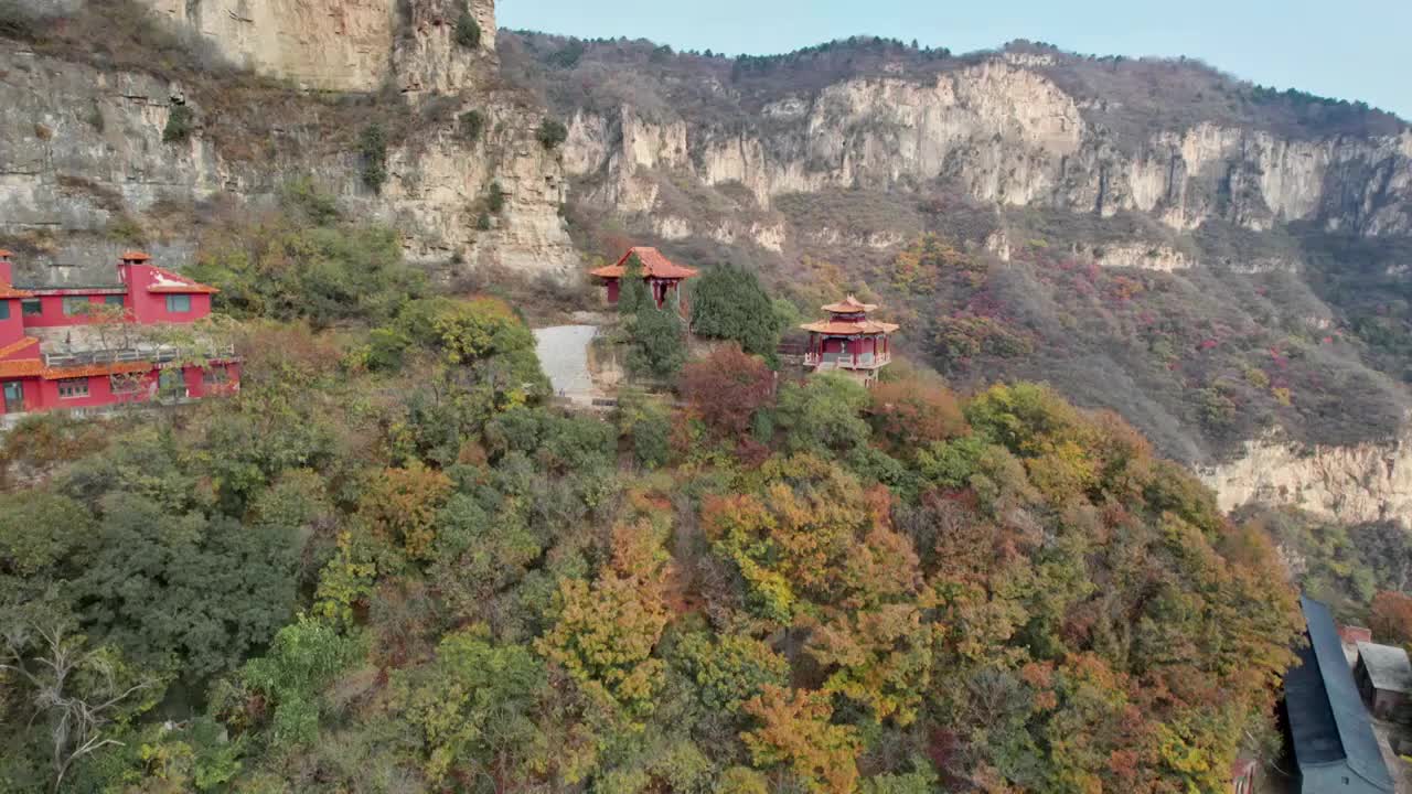 航拍太行天桂山秋天景色视频素材