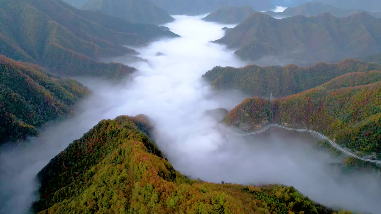 重庆城口渝陕界梁云海视频素材